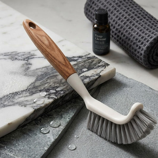 Dyvorocosh | The Deep-Clean Crevice Brush: Elevate Your Home Ritual by Mastering Every Corner.